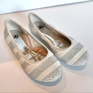 Girls Gianni Bini off white dress shoes